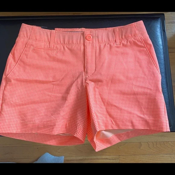 Under Armour Shorts - Picture 2 of 2
